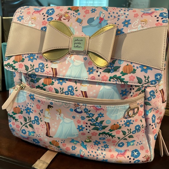 Disney Princess Pink Backpack and Lunchbox Set - Picture 2 of 4